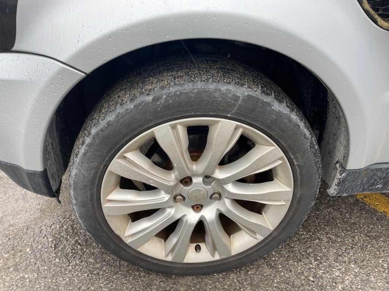 2009 Land Rover Range Rover SPORT Photo