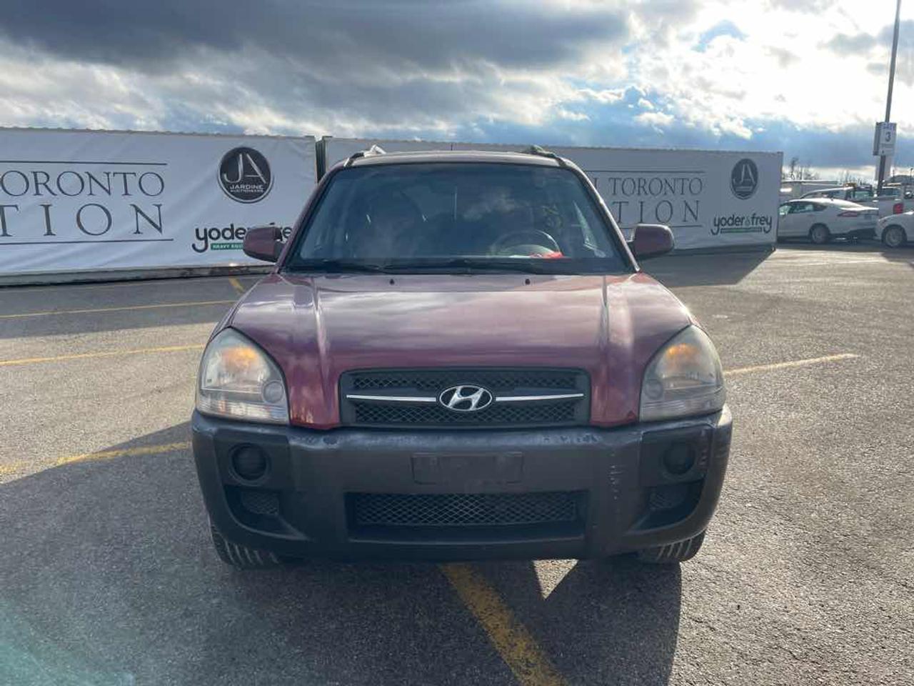 2008 Hyundai Tucson GL Photo1