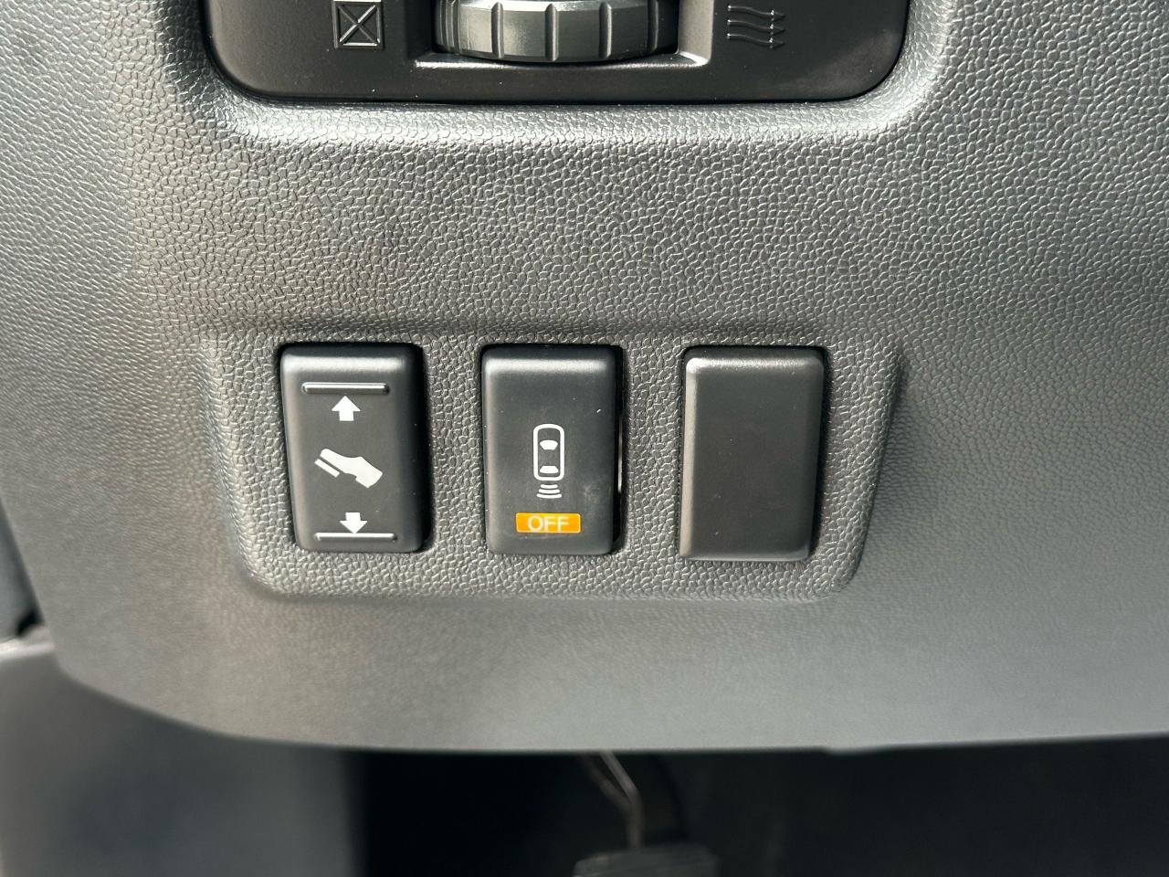 2011 Nissan Titan Pro-4X - Photo #16