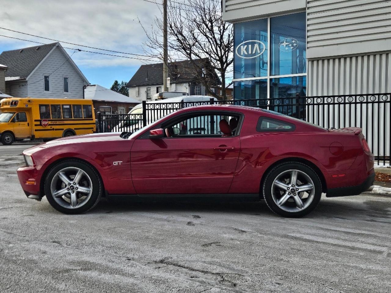 2010 Ford Mustang GT **5 SPEED MANUAL-RED LEATHER** Photo