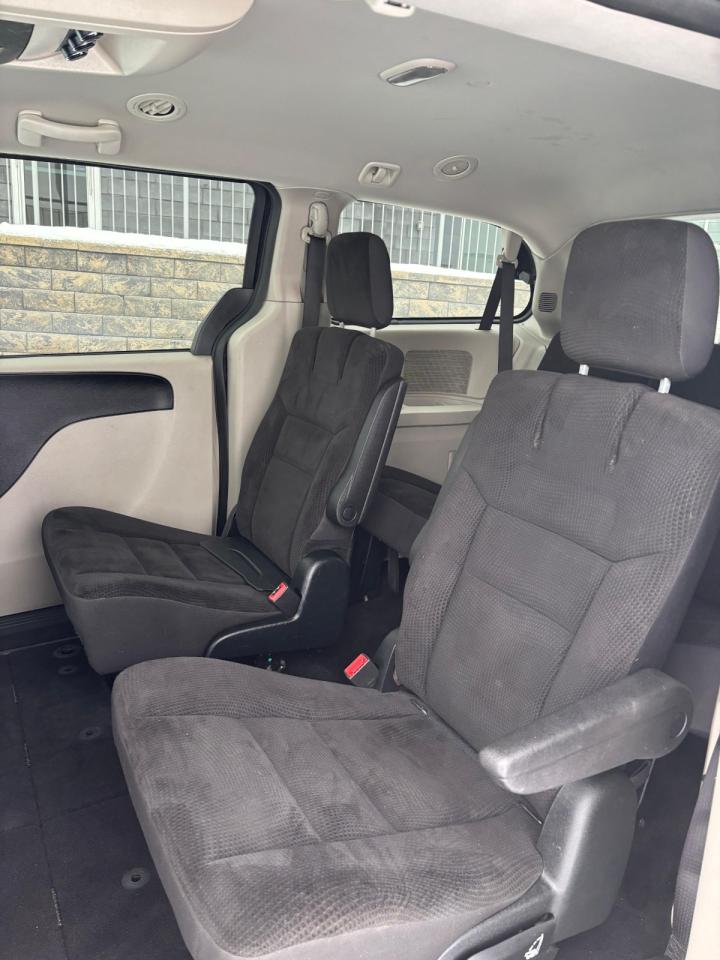 2017 Dodge Grand Caravan SE, SXT, Express | NEW YEAR SPECIAL! Photo