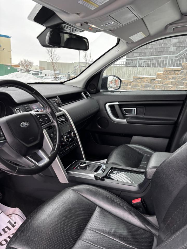 2018 Land Rover Discovery Sport SE | NEW YEAR SPECIAL! Photo