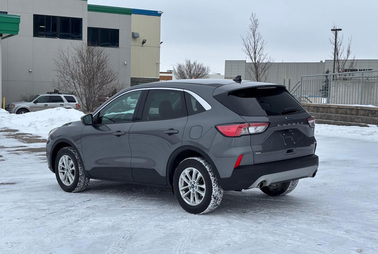 2021 Ford Escape SE | NEW YEAR SPECIAL! Photo2