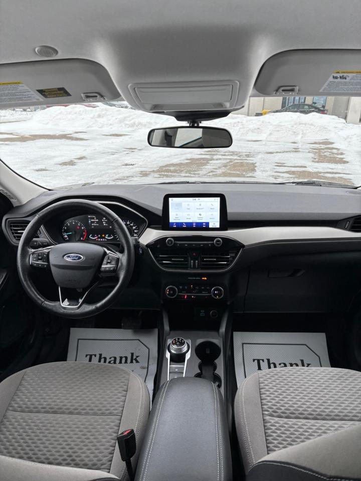 2021 Ford Escape SE | NEW YEAR SPECIAL! Photo