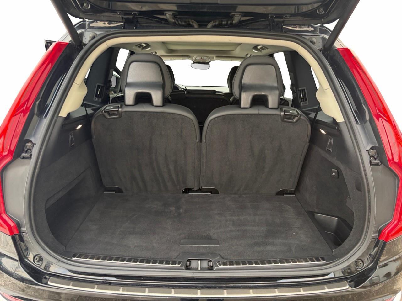 2024 Volvo XC90 B6 Plus Bright Theme Photo