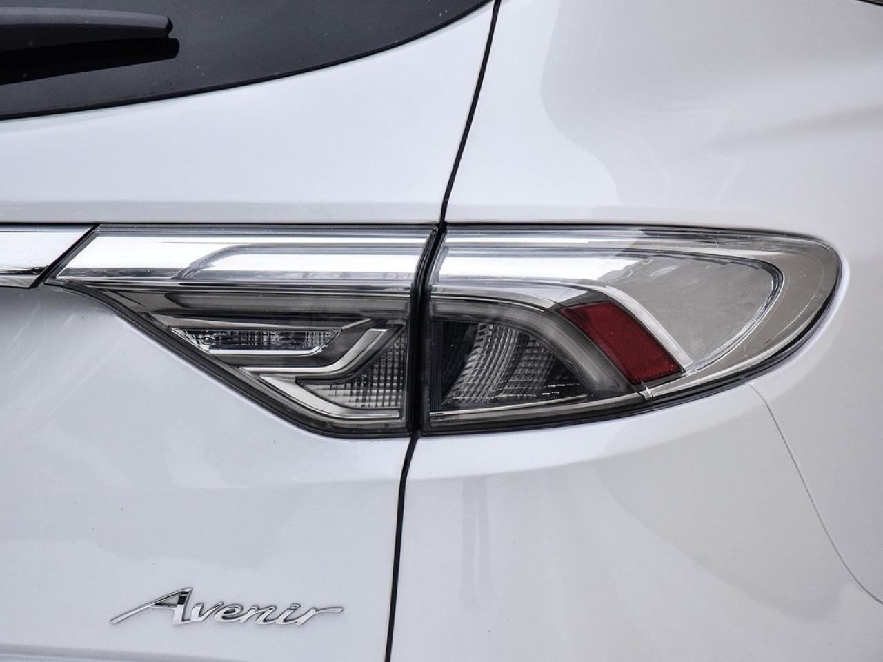 2024 Buick Enclave Avenir |AVENIR|NAV|ROOF|20S|HUD|MASSAGESEATS|BOSE| Photo