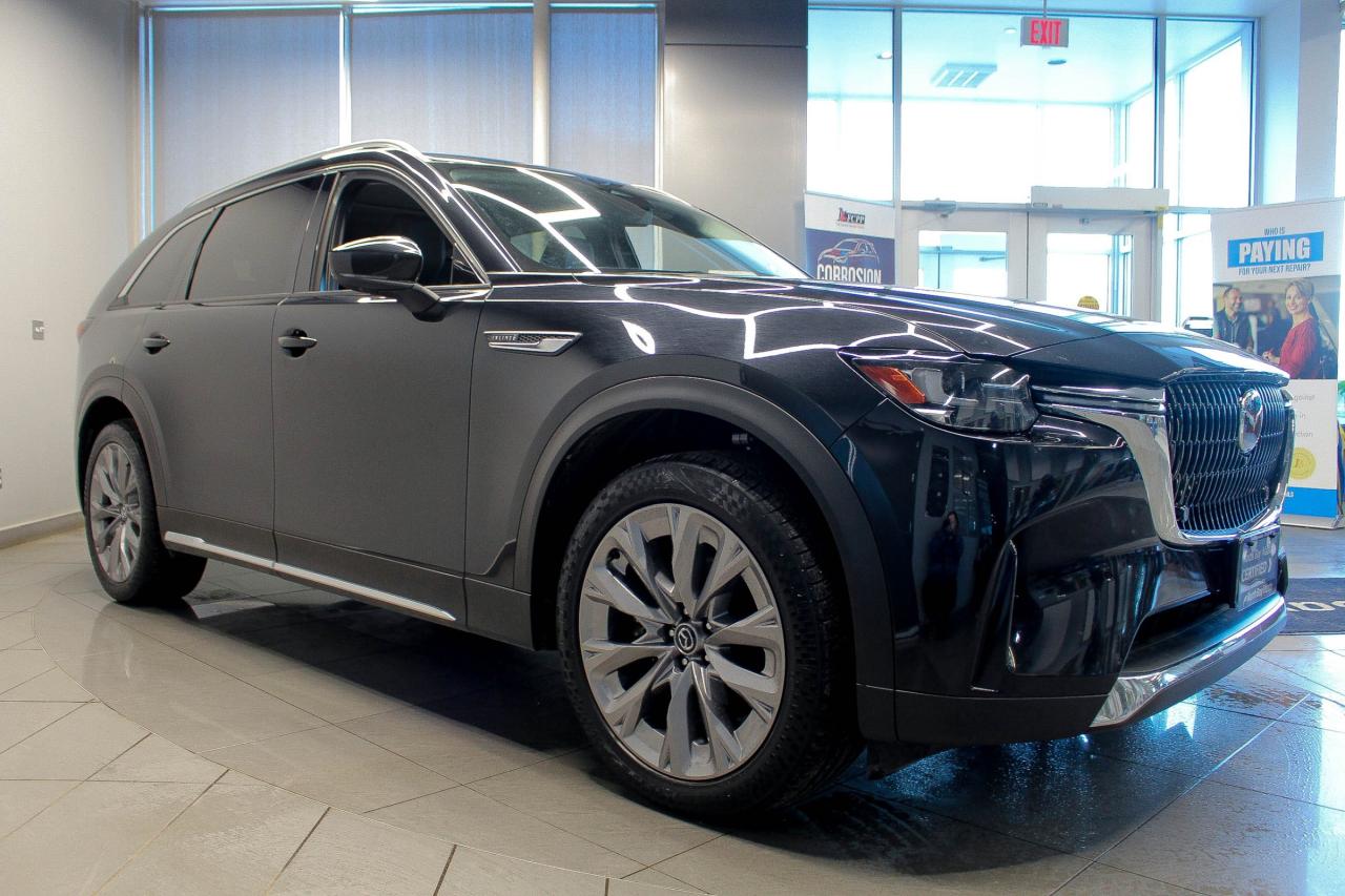 2025 Mazda CX-90 MHEV HEADS UP DISPLAY - BOSE AUDIO - LEATHER SEATING - THIRD ROW SEATING Photo