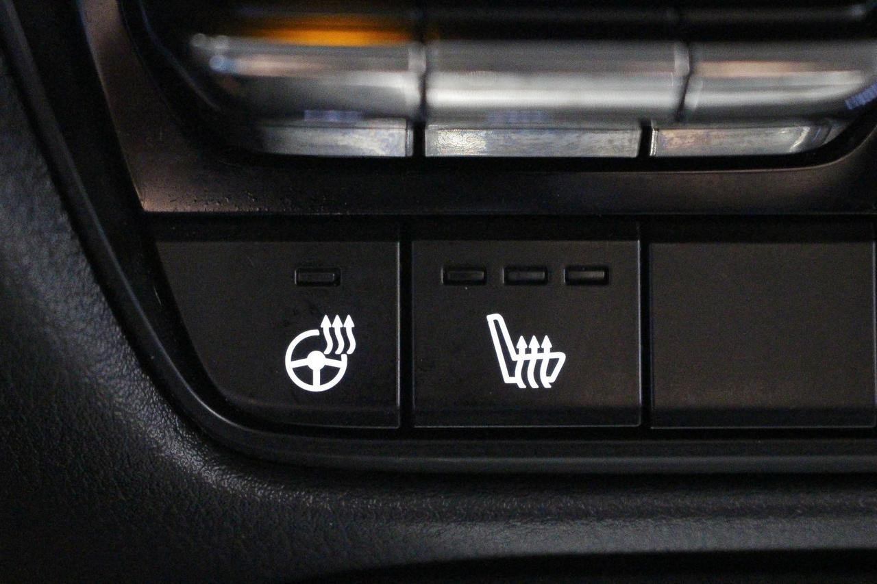 2025 Mazda CX-90 MHEV HEADS UP DISPLAY - BOSE AUDIO - LEATHER SEATING - THIRD ROW SEATING Photo