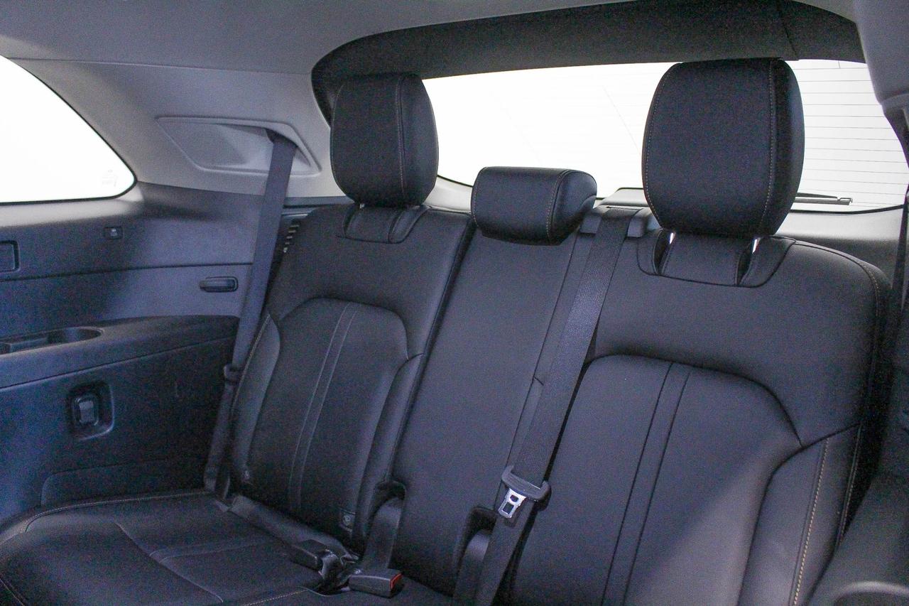 2025 Mazda CX-90 MHEV HEADS UP DISPLAY - BOSE AUDIO - LEATHER SEATING - THIRD ROW SEATING Photo