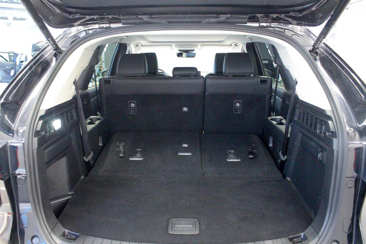 2025 Mazda CX-90 MHEV HEADS UP DISPLAY - BOSE AUDIO - LEATHER SEATING - THIRD ROW SEATING Photo