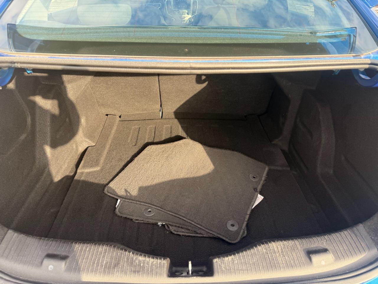 2016 Chevrolet Cruze LT AUTO Photo4