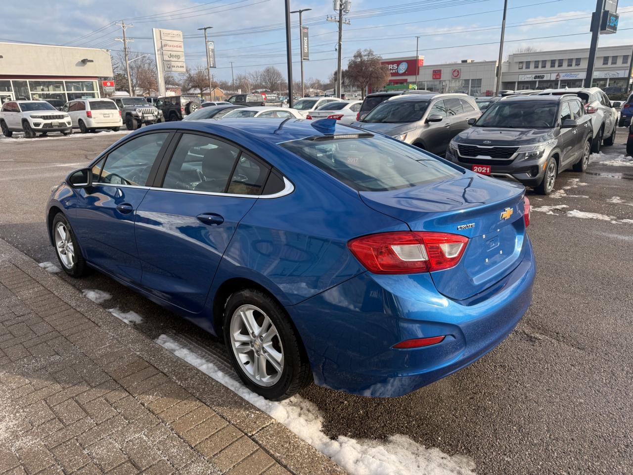 2016 Chevrolet Cruze LT AUTO Photo