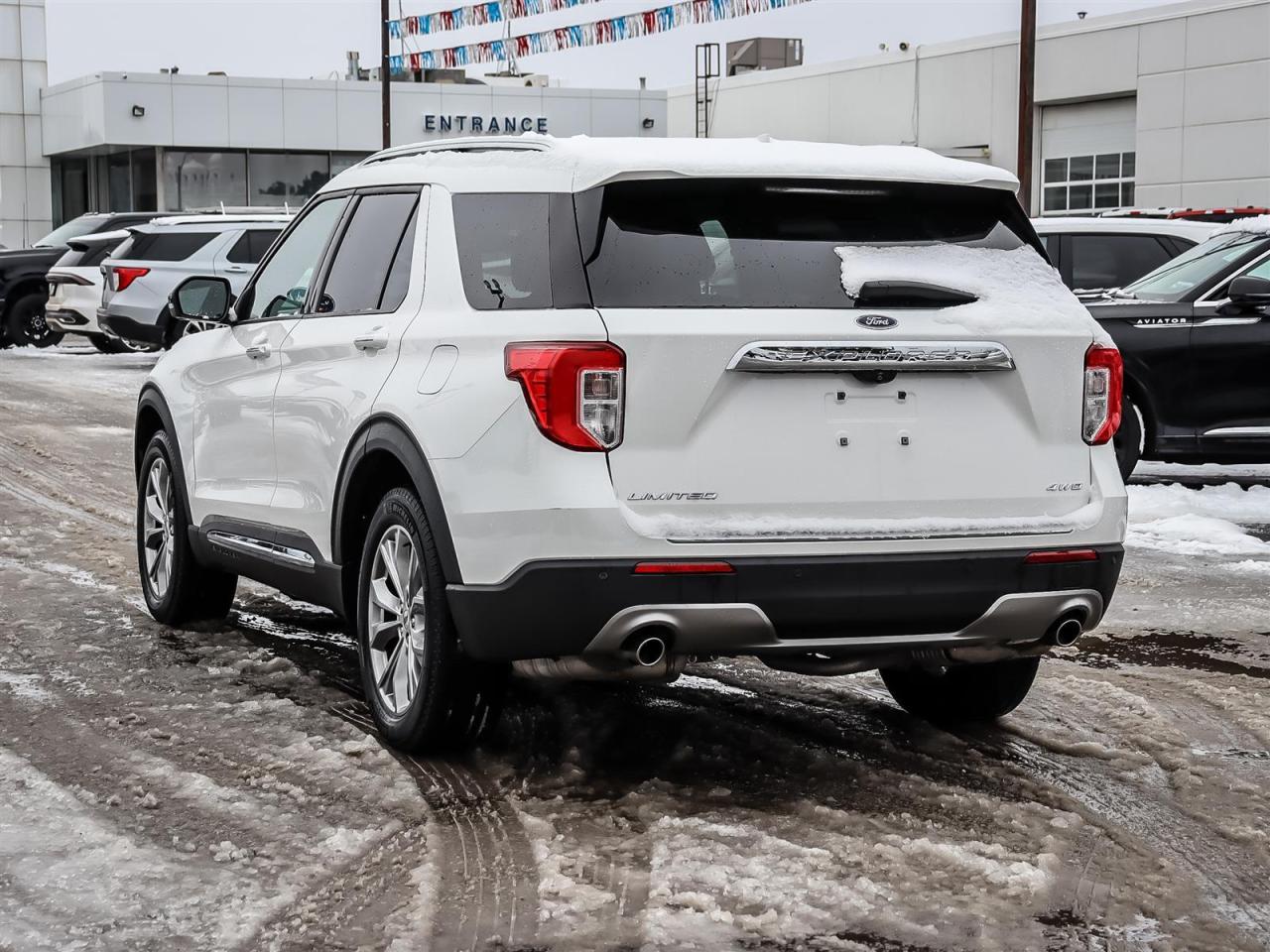 2021 Ford Explorer Limited Bench | Roof | Wireless Pad | Photo