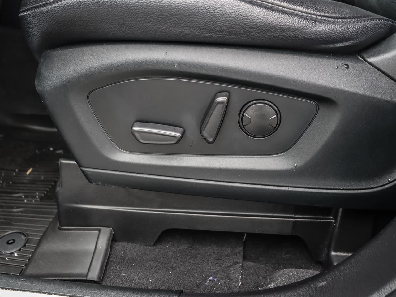 2021 Ford Explorer Limited Bench | Roof | Wireless Pad | Photo