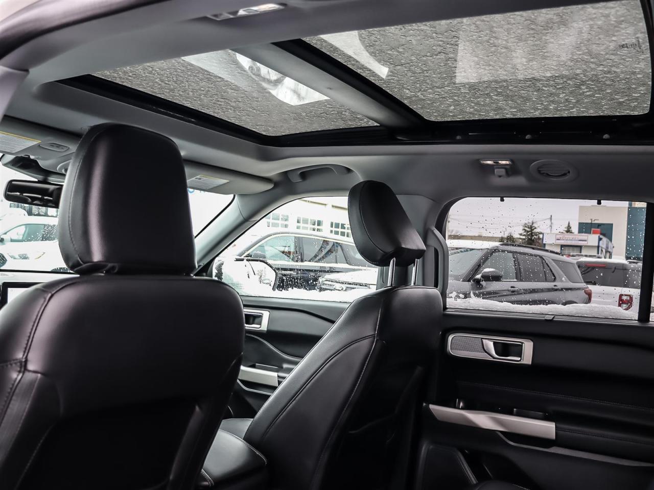 2021 Ford Explorer Limited Bench | Roof | Wireless Pad | Photo