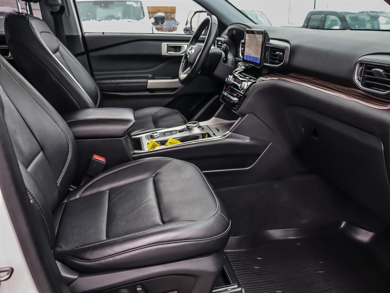 2021 Ford Explorer Limited Bench | Roof | Wireless Pad | Photo