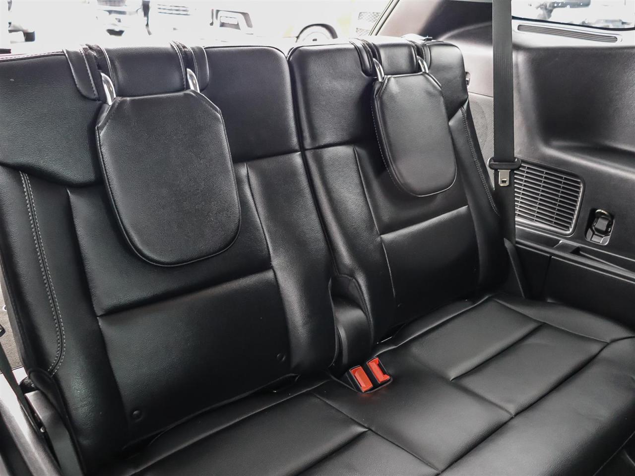 2021 Ford Explorer Limited Bench | Roof | Wireless Pad | Photo