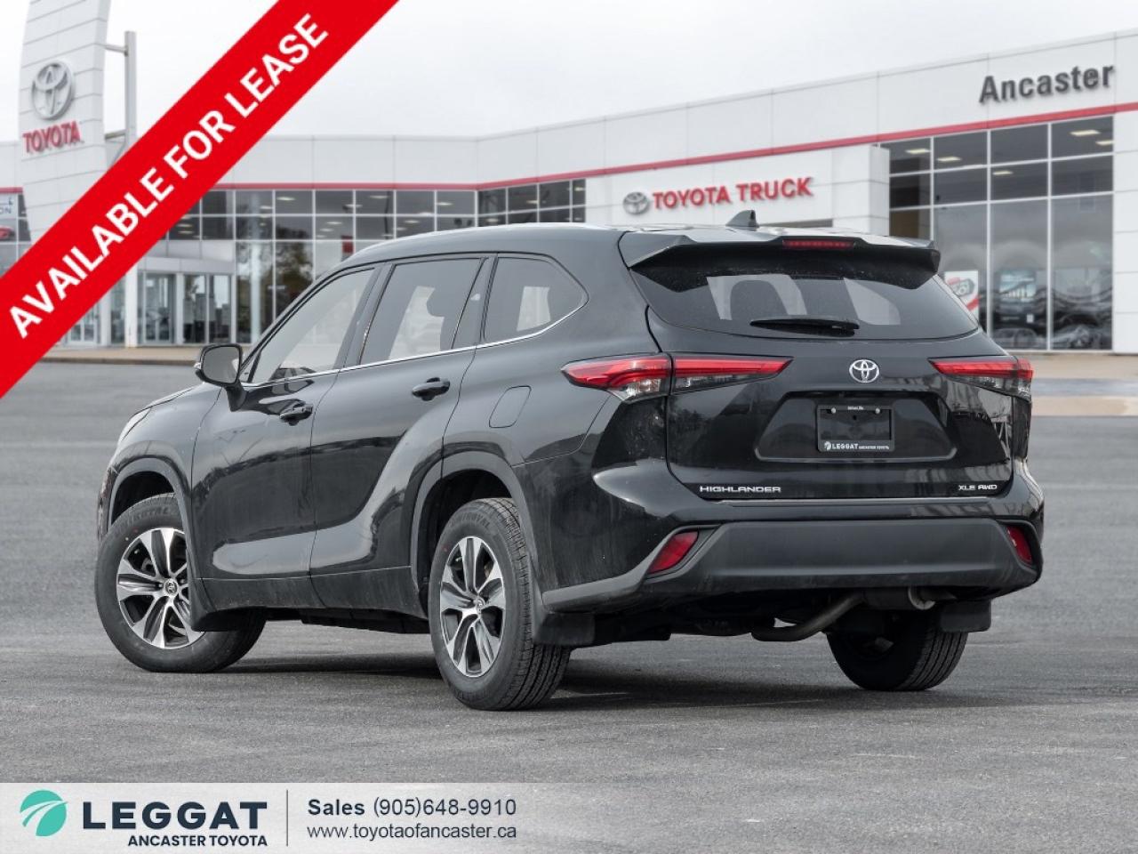 2021 Toyota Highlander XLE AWD Photo4