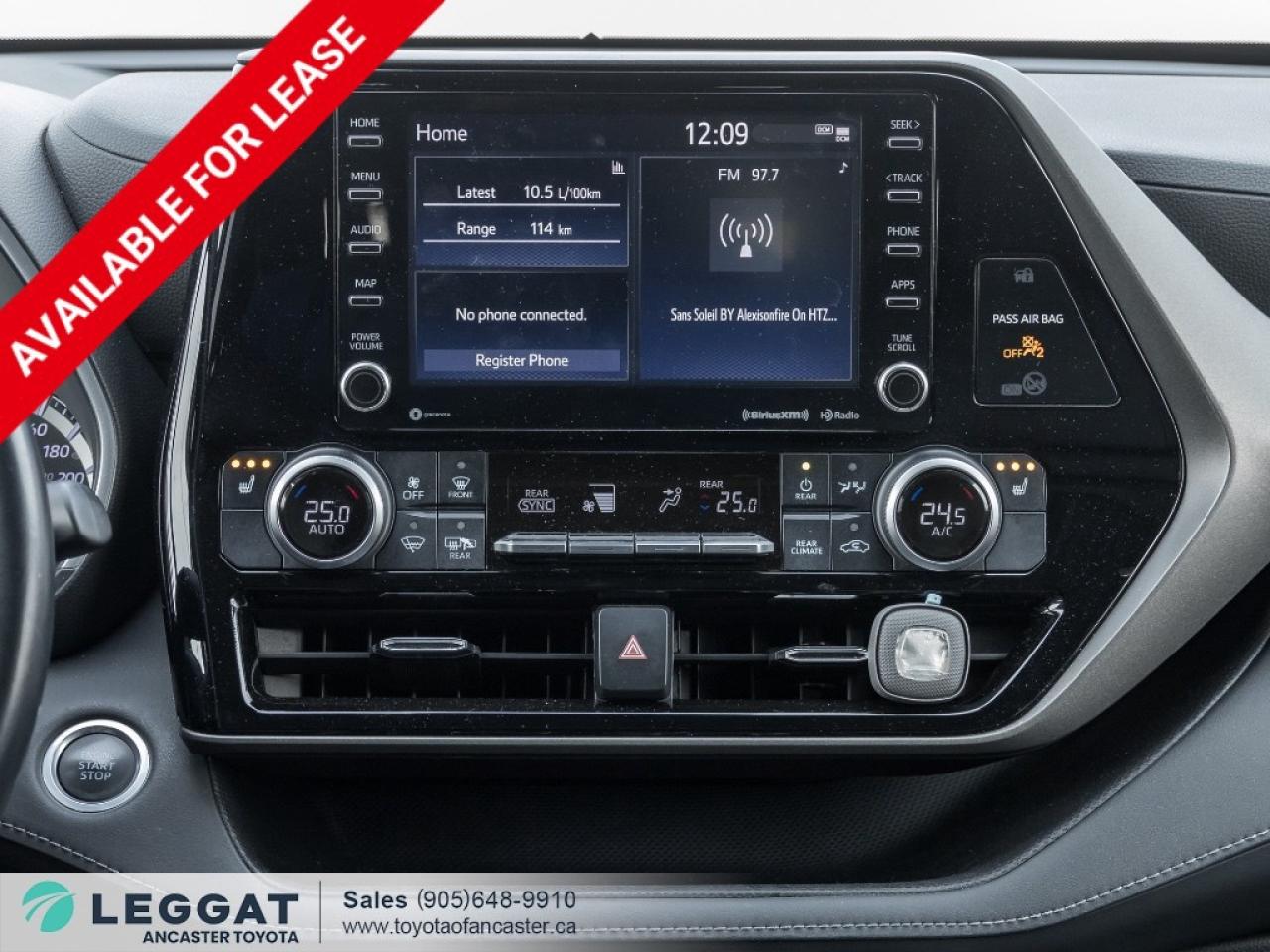 2021 Toyota Highlander XLE AWD Photo