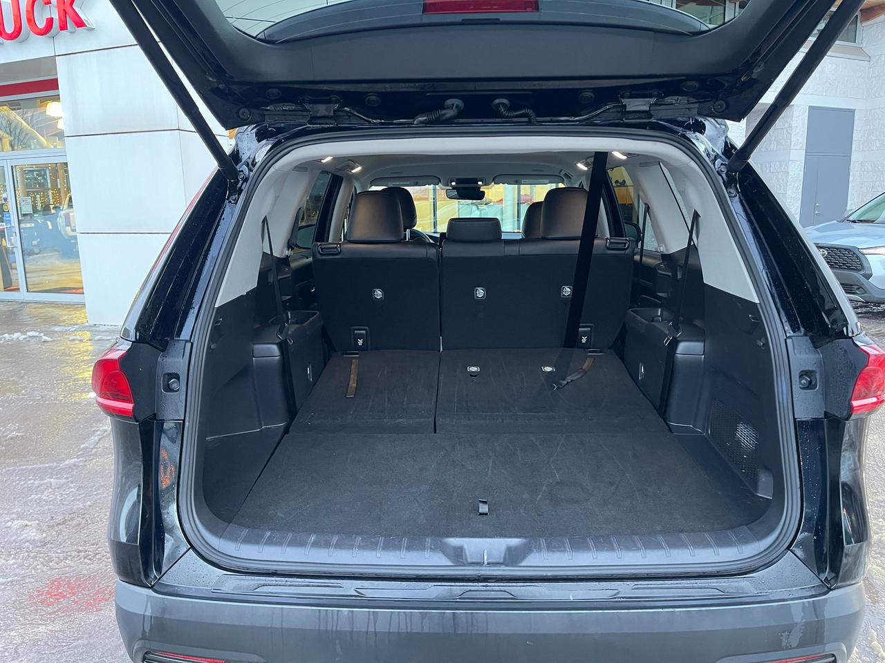 2025 Toyota Grand Highlander HYBRID XLE Photo4