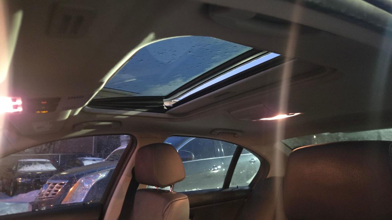 2011 BMW 3 Series 328i xDrive Classic Edition - Photo #13