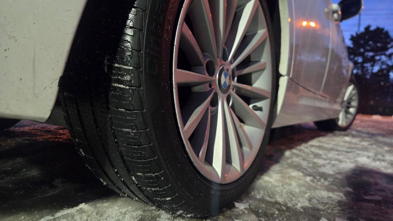 2011 BMW 3 Series 328i xDrive Classic Edition - Photo #17