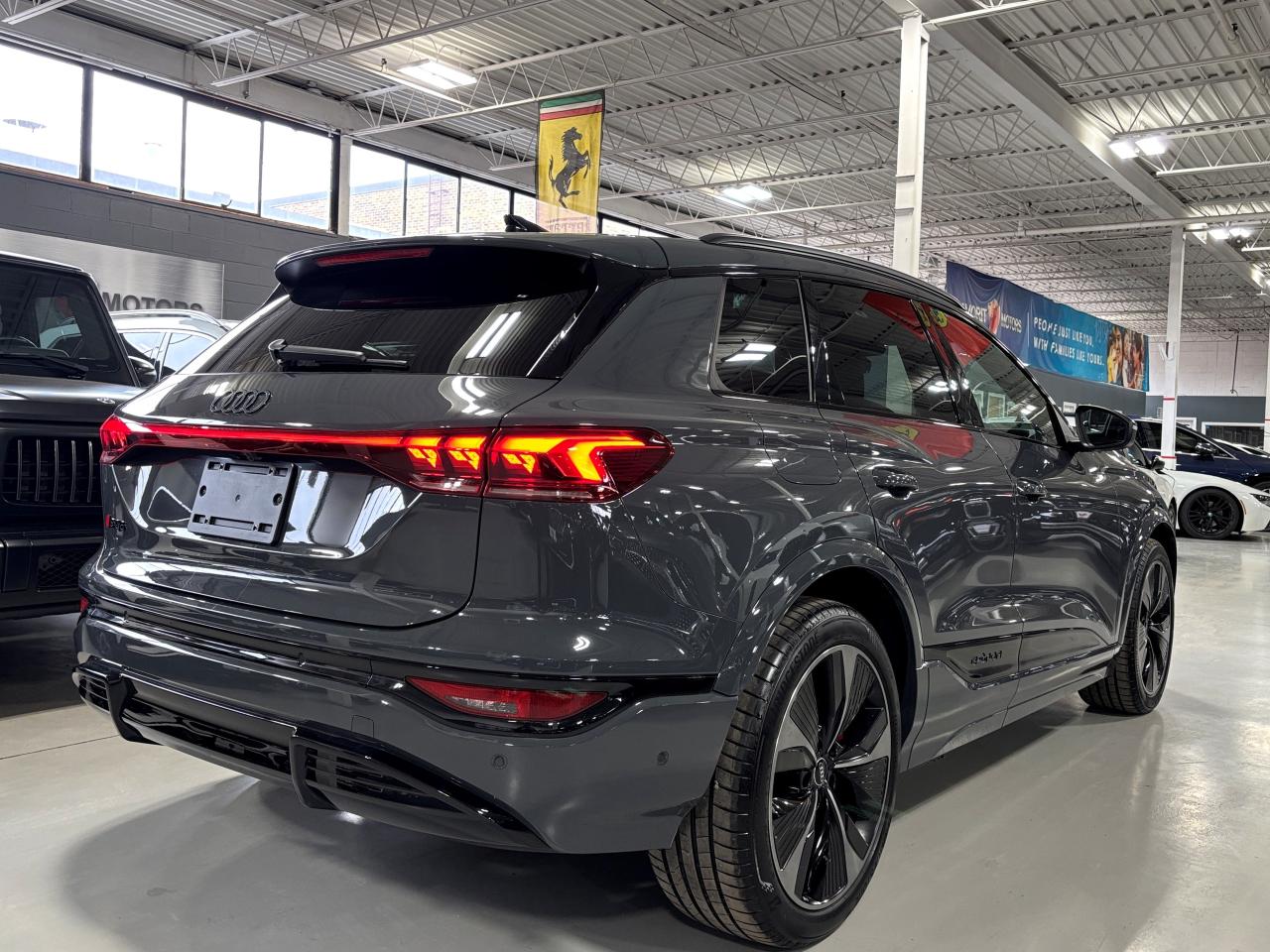 2025 Audi SQ6 e-tron Technik|QUATTRO|NAV|BANGOLUFSEN|MASSAGE|HEADSUP|+ - Photo #5