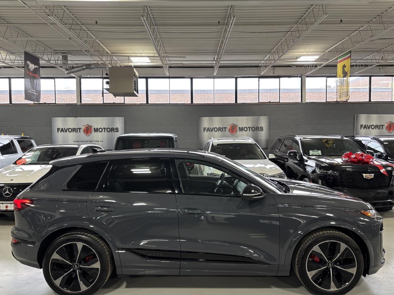 2025 Audi SQ6 e-tron Technik|QUATTRO|NAV|BANGOLUFSEN|MASSAGE|HEADSUP|+ - Photo #4