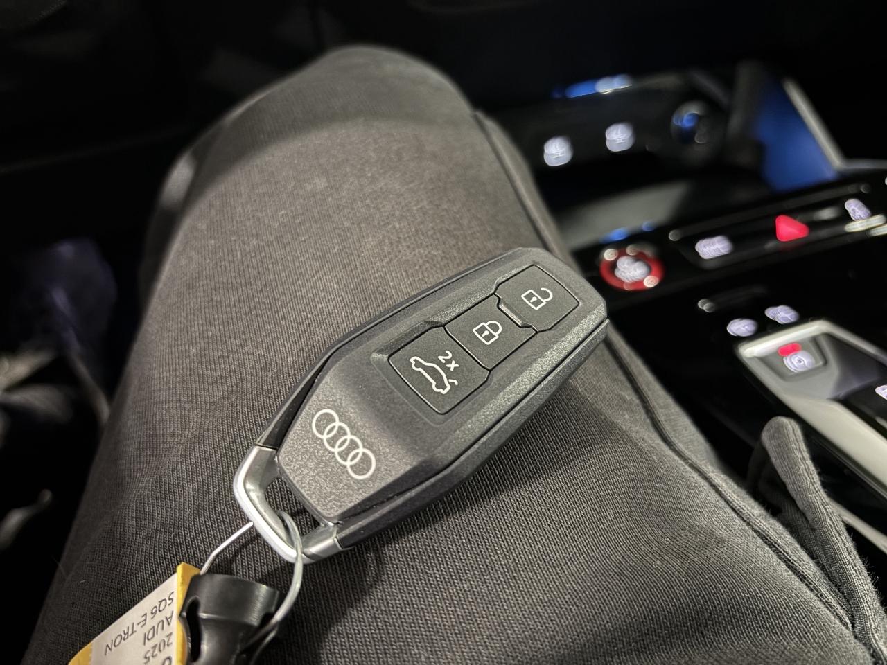 2025 Audi SQ6 e-tron Technik|QUATTRO|NAV|BANGOLUFSEN|MASSAGE|HEADSUP|+ - Photo #28