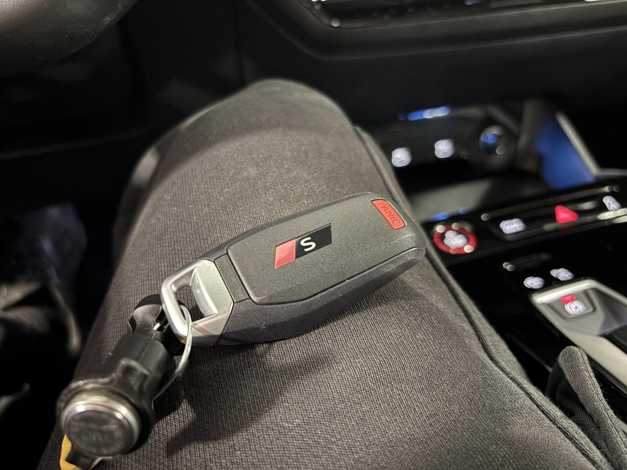 2025 Audi SQ6 e-tron Technik|QUATTRO|NAV|BANGOLUFSEN|MASSAGE|HEADSUP|+ - Photo #29