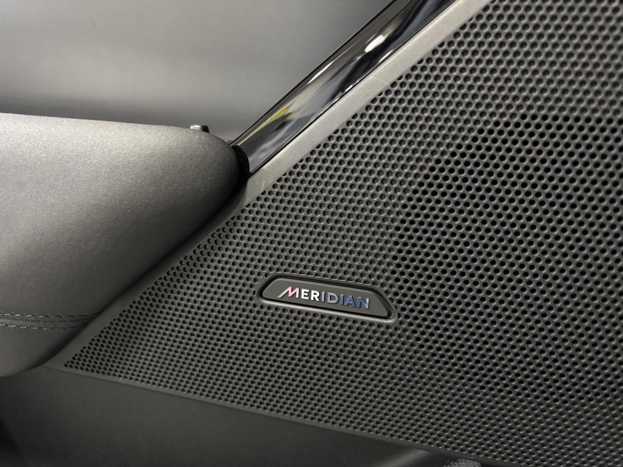 2024 Land Rover Range Rover Velar P340 Dynamic SE|AWD|CLUSTERNAV|MERIDIAN|PANOROOF|+ - Photo #15