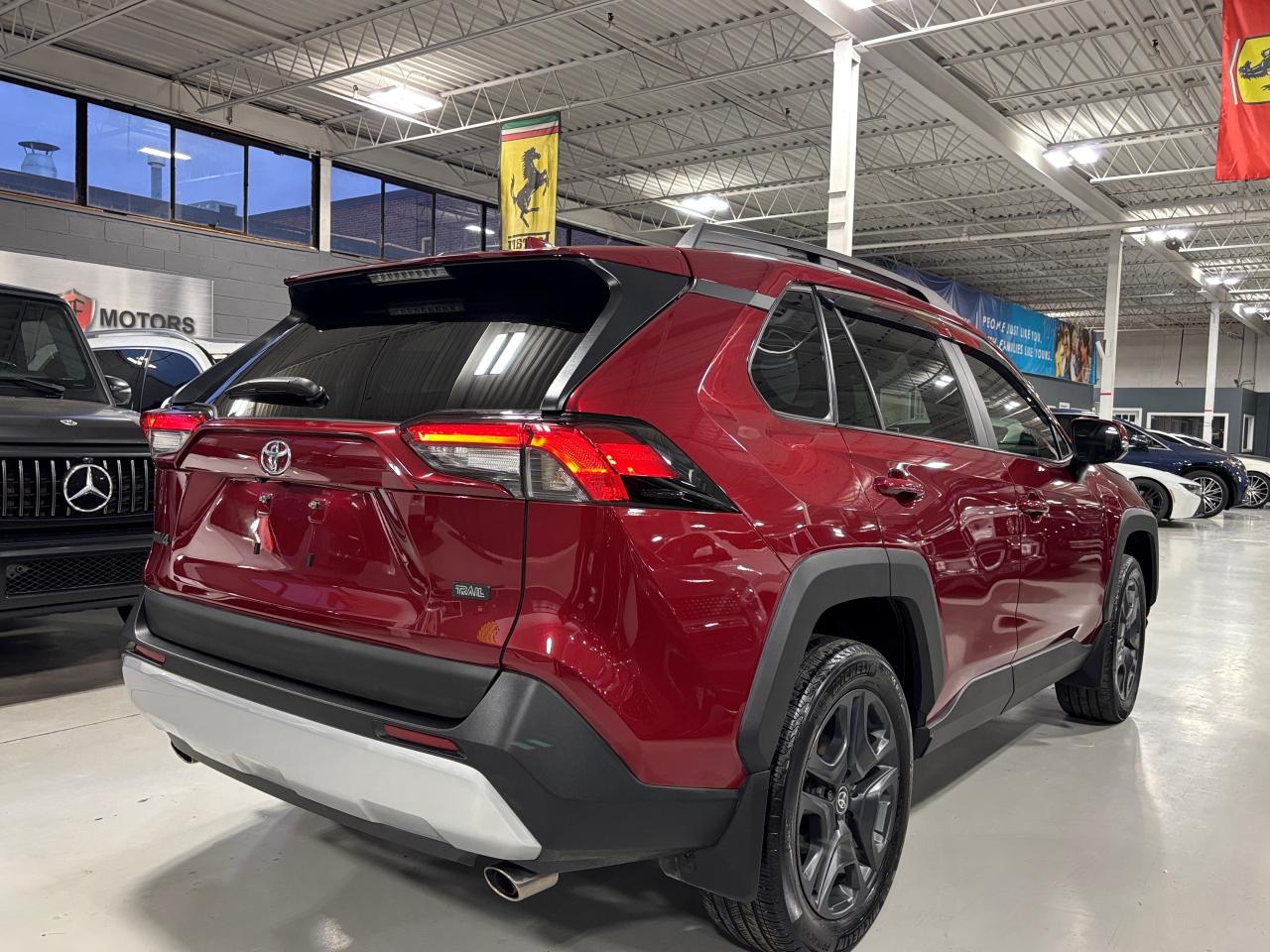 2023 Toyota RAV4 Trail AWD|LEATHER|SUNROOF|TERRAINMODES|BACKUPCAM|+ - Photo #4