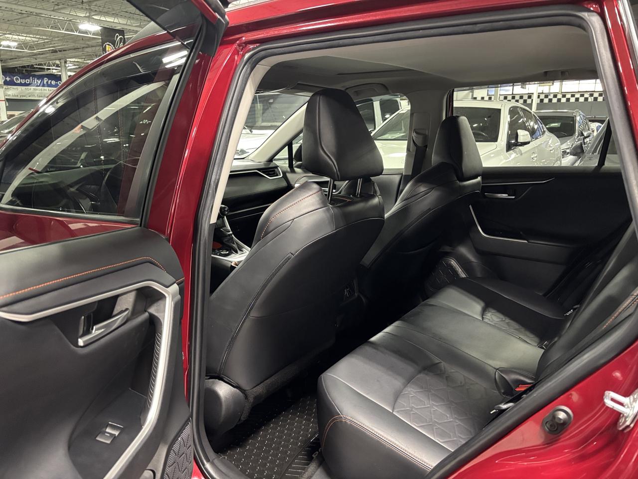 2023 Toyota RAV4 Trail AWD|LEATHER|SUNROOF|TERRAINMODES|BACKUPCAM|+ - Photo #7
