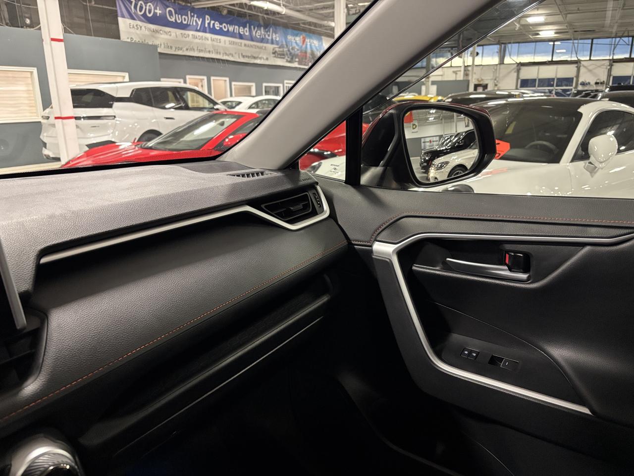 2023 Toyota RAV4 Trail AWD|LEATHER|SUNROOF|TERRAINMODES|BACKUPCAM|+ - Photo #17