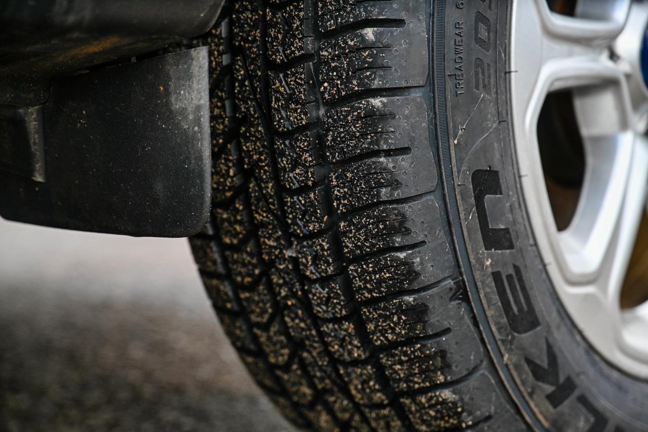 2018 Ford EcoSport NAVIGATION | GREAT ON FUEL | 4X4 GEM! Photo