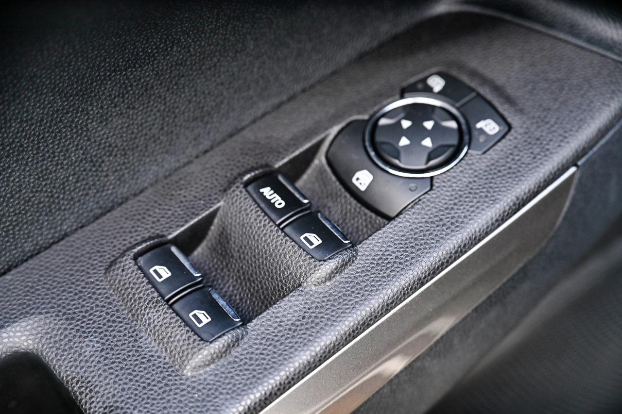 2018 Ford EcoSport NAVIGATION | GREAT ON FUEL | 4X4 GEM! Photo