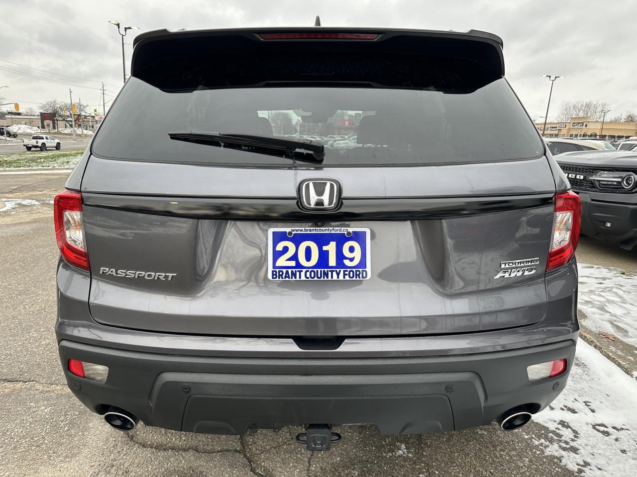 2019 Honda Passport TOURING MODEL/SUPER CLEAN/WONT LAST!! Photo
