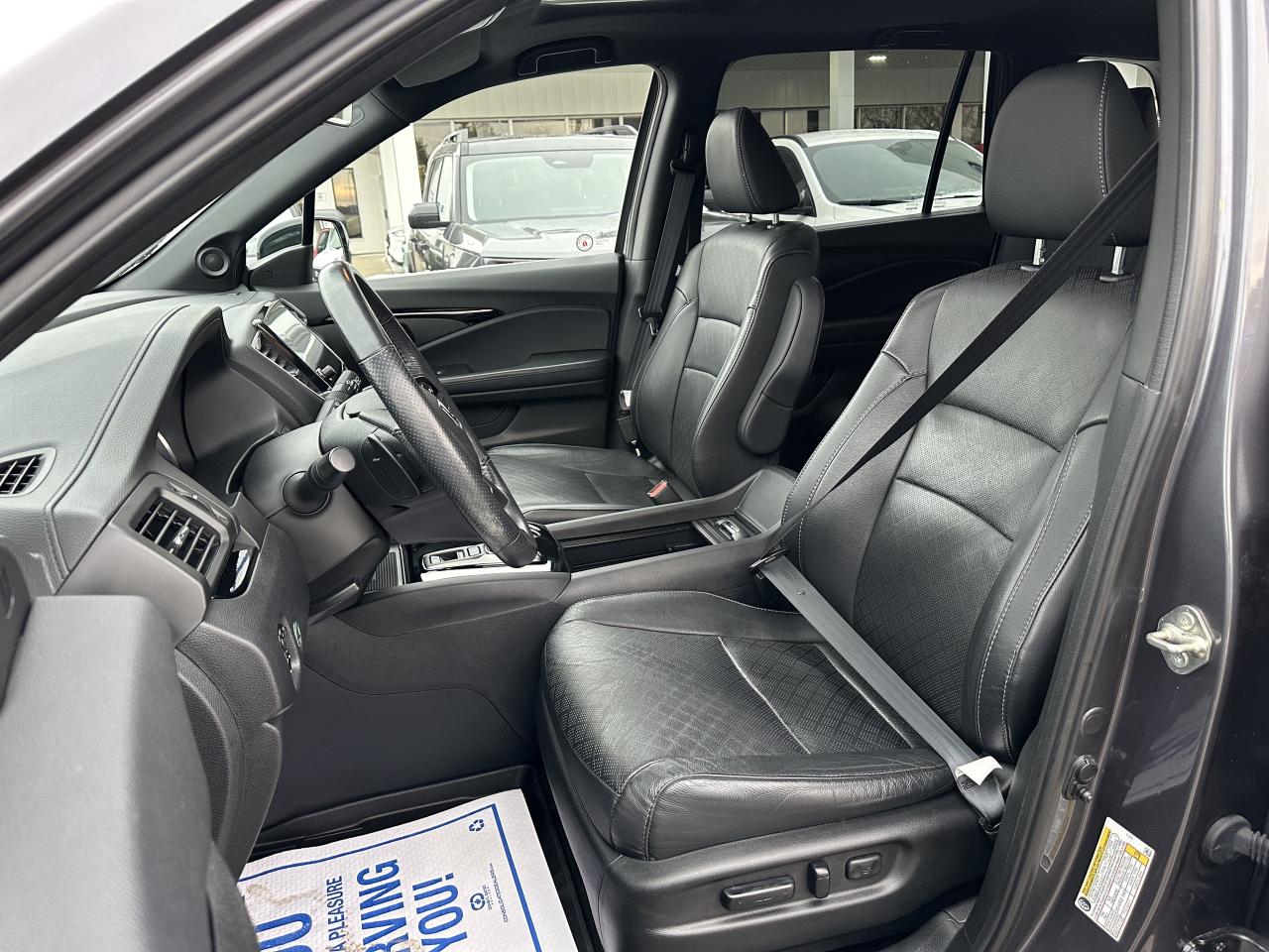 2019 Honda Passport TOURING MODEL/SUPER CLEAN/WONT LAST!! Photo