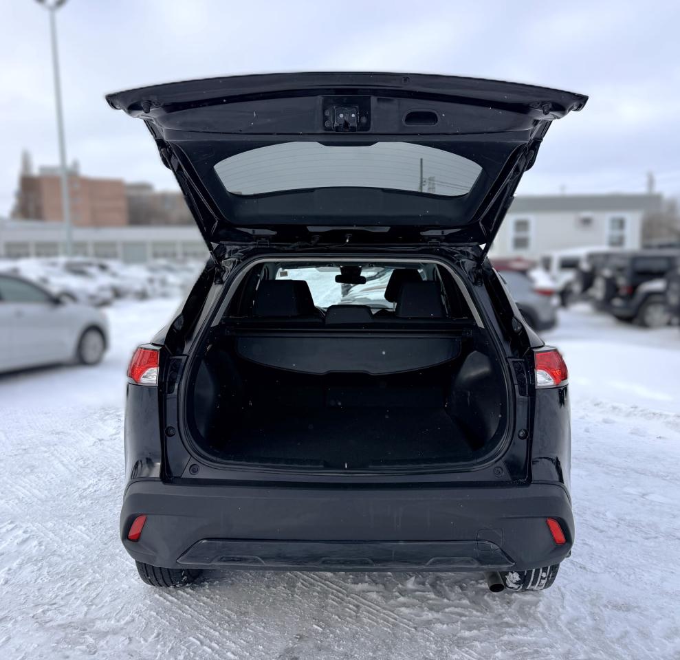 2022 Toyota Corolla Cross LE AWD | BLUETOOTH |  HEATED SEATS | BLIND SPOT | Photo