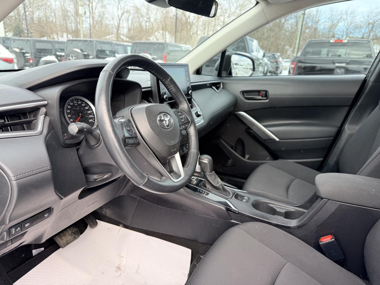 2022 Toyota Corolla Cross LE AWD | BLUETOOTH |  HEATED SEATS | BLIND SPOT | Photo