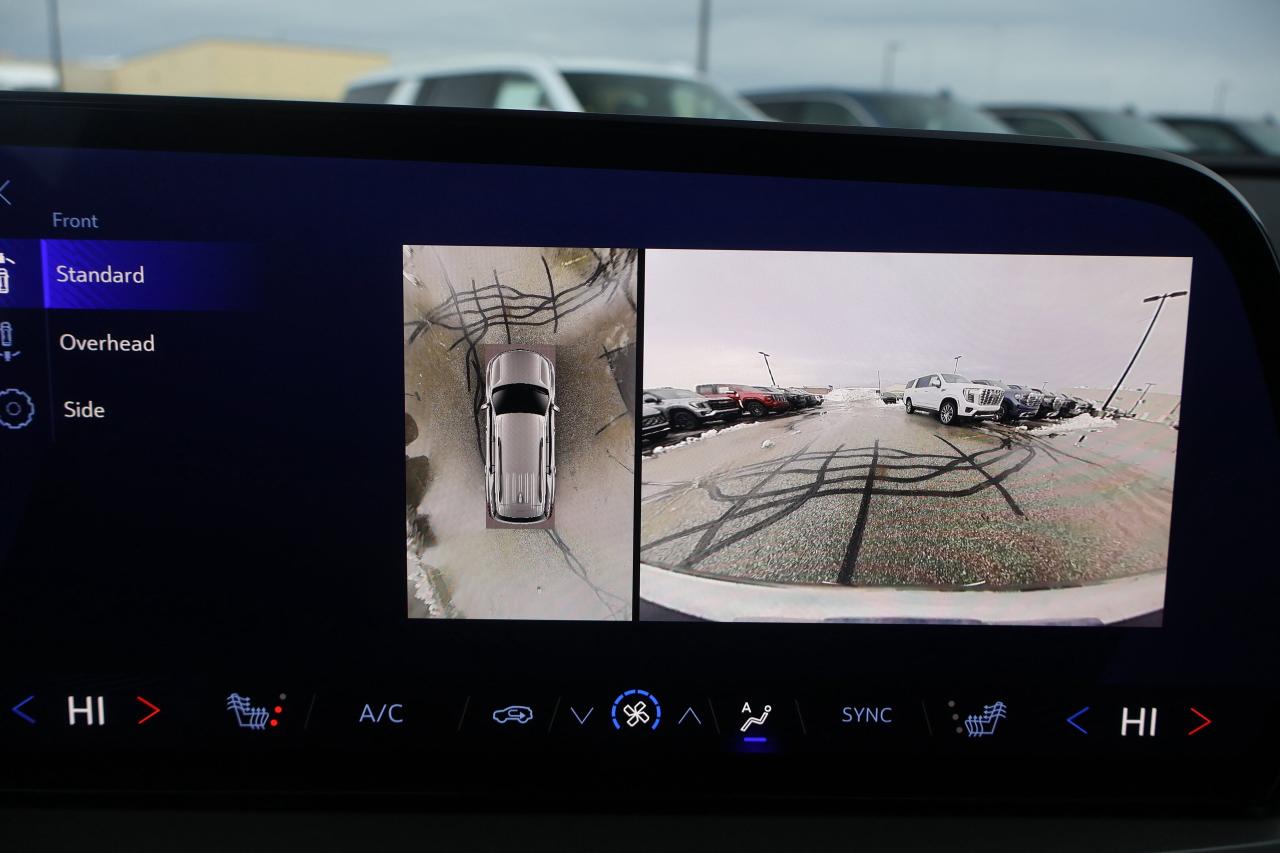 2025 Chevrolet Traverse LT | | Heated Mirrors | Photo