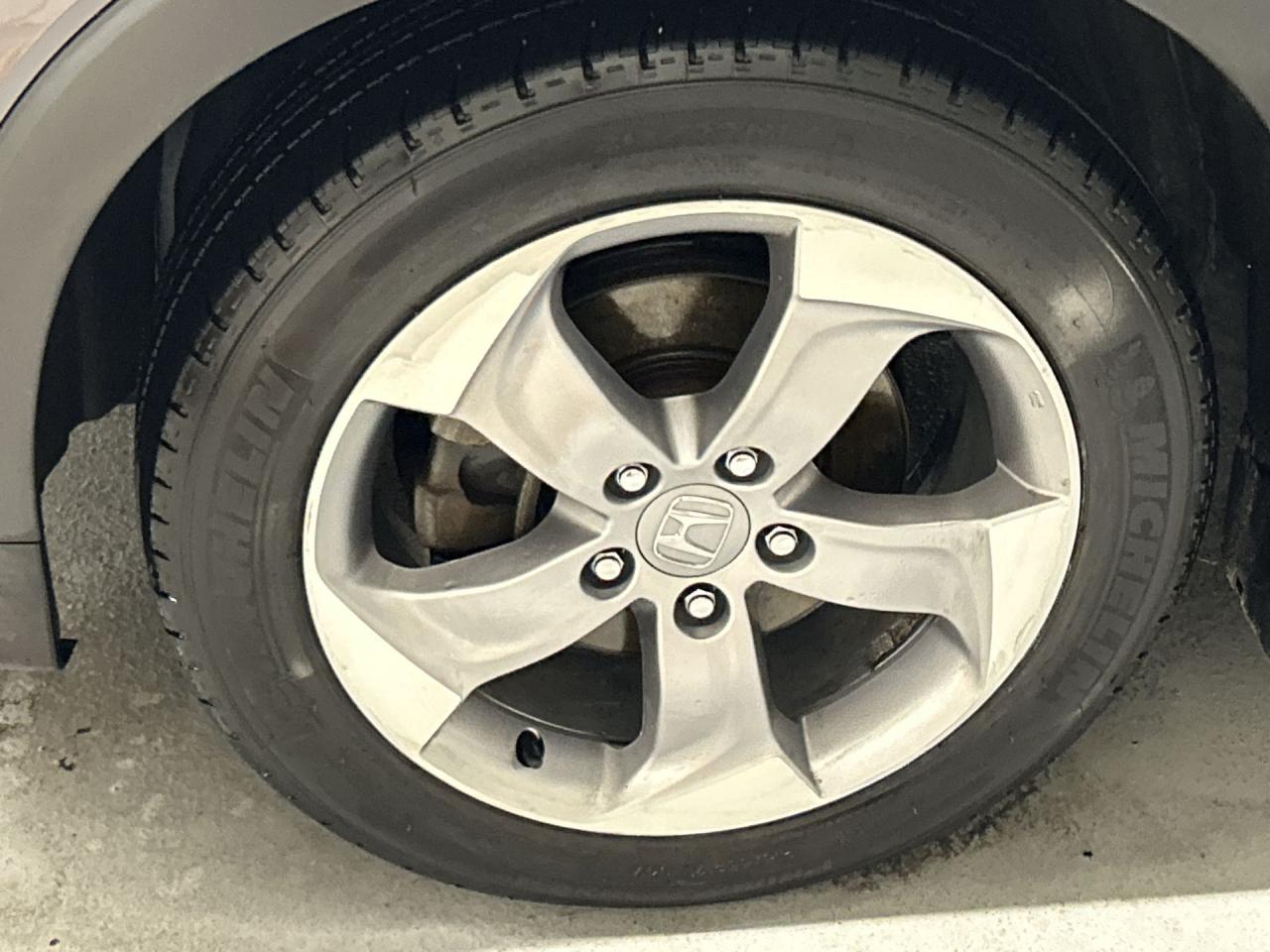 2021 Honda HR-V HTD SEATS | CARPLAY | ALLOYS | ADAPT. CRUISE Photo