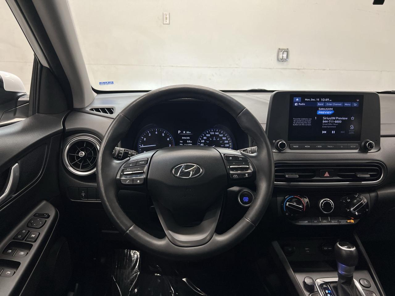 2022 Hyundai KONA LUXURY AWD | LOW KMS! | HTD LEATHER | REMOTE START Photo
