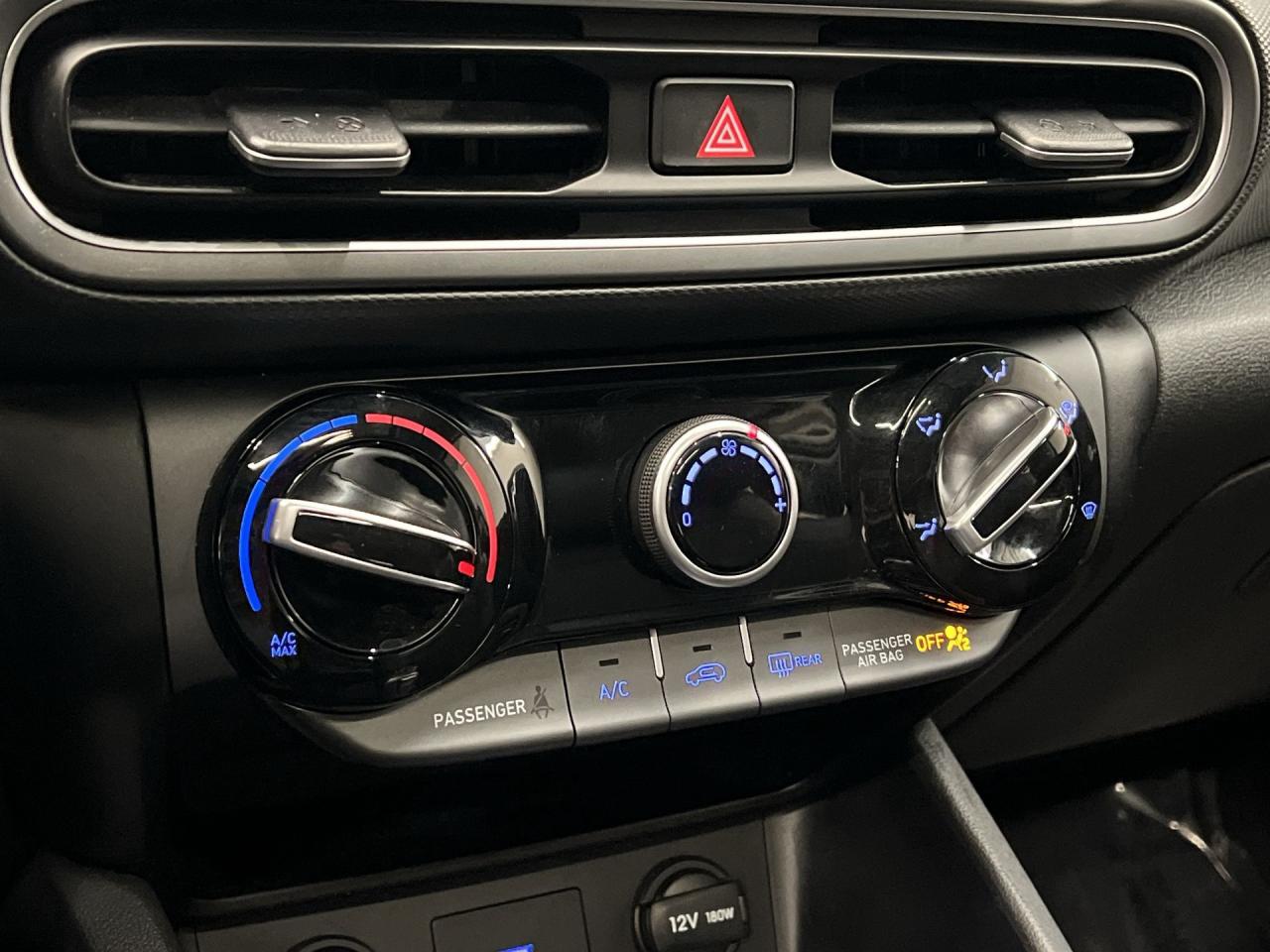 2022 Hyundai KONA LUXURY AWD | LOW KMS! | HTD LEATHER | REMOTE START Photo