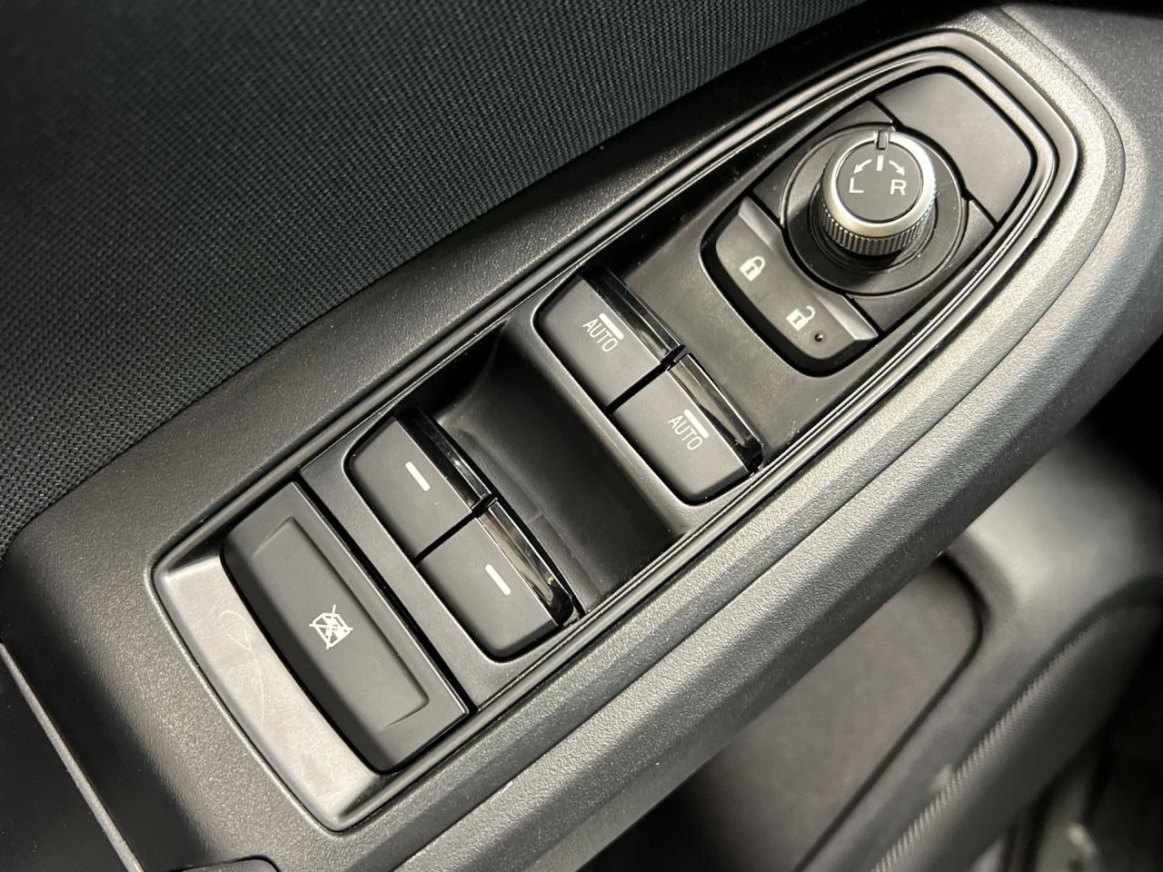 2023 Subaru XV Crosstrek TOURING AWD | HTD SEATS | CARPLAY | 17IN ALLOYS Photo