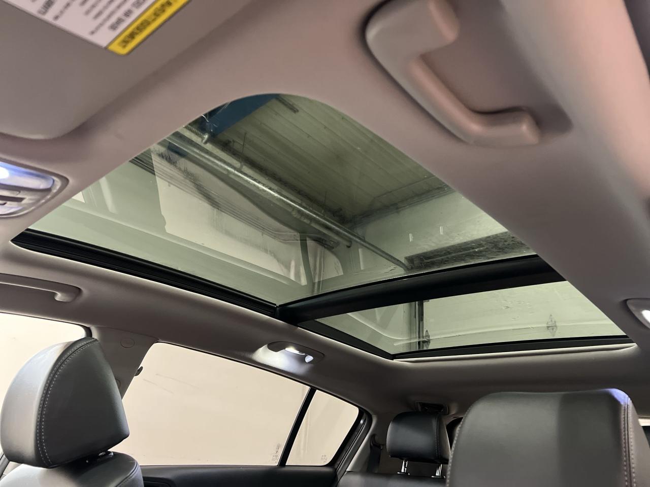 2022 Kia Sportage EX PREMIUM AWD | HTD LEATHER | PANO ROOF | CARPLAY Photo