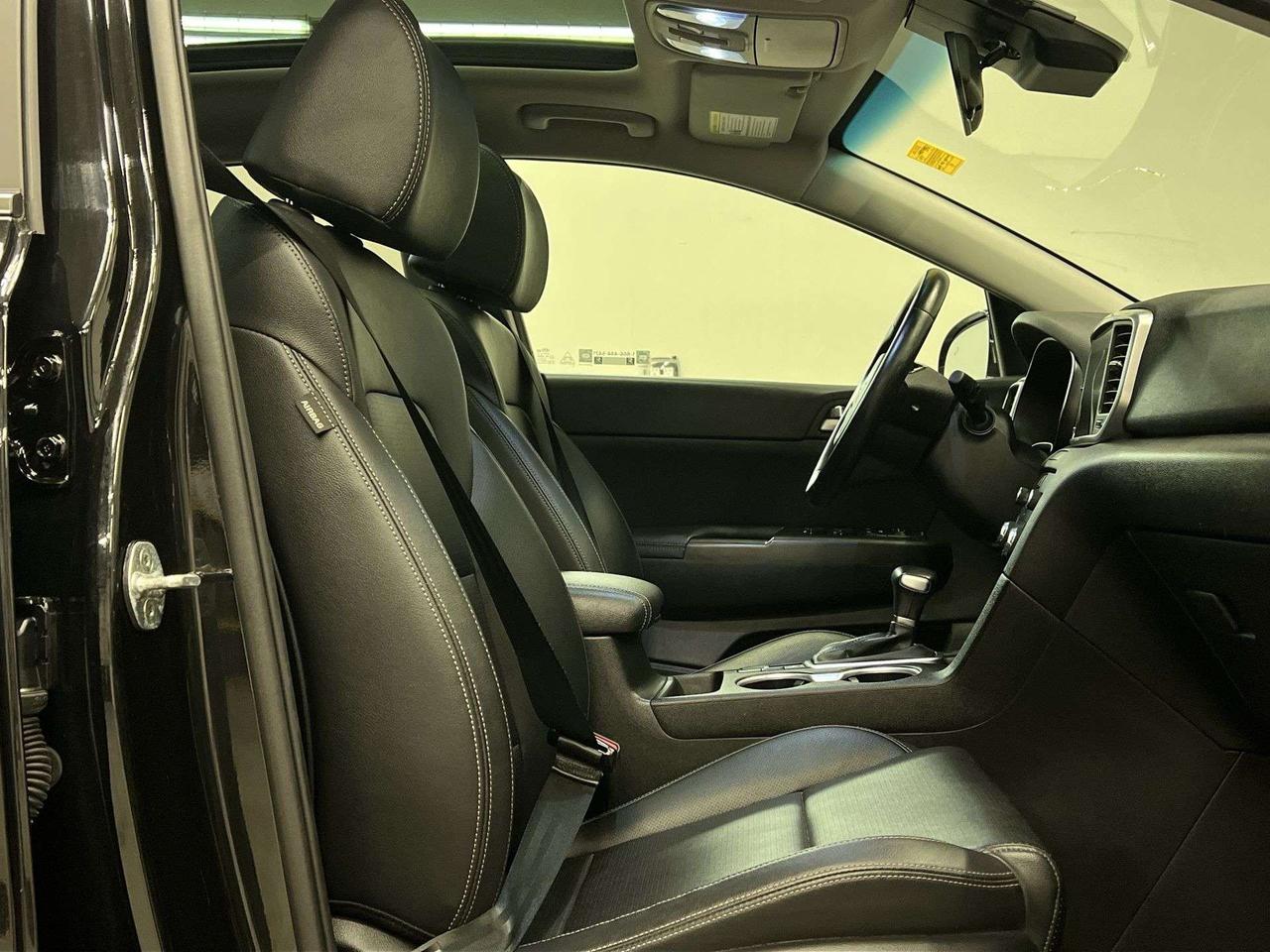 2022 Kia Sportage EX PREMIUM AWD | HTD LEATHER | PANO ROOF | CARPLAY Photo