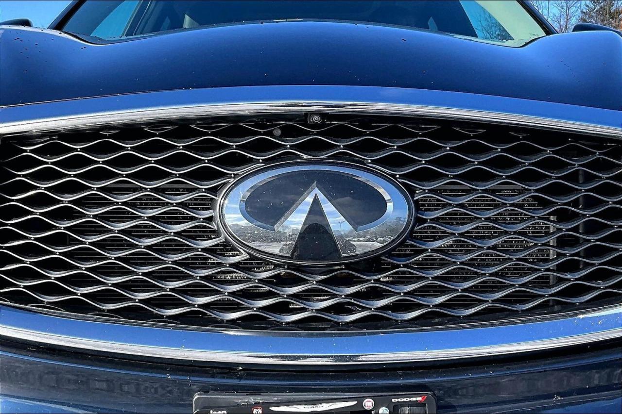 2019 Infiniti QX50 Essential | Heated Leather | Panoroof | Bose | AWD Photo