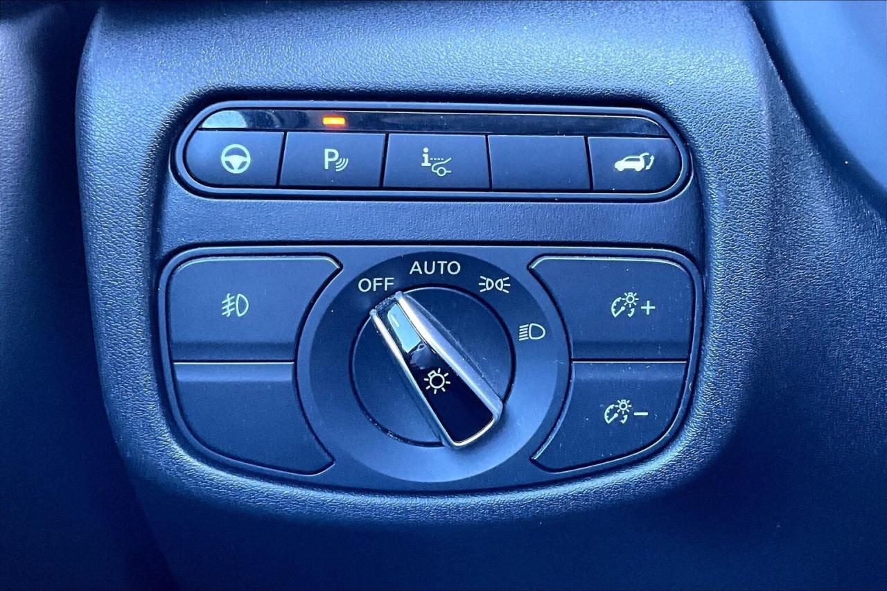 2019 Infiniti QX50 Essential | Heated Leather | Panoroof | Bose | AWD Photo