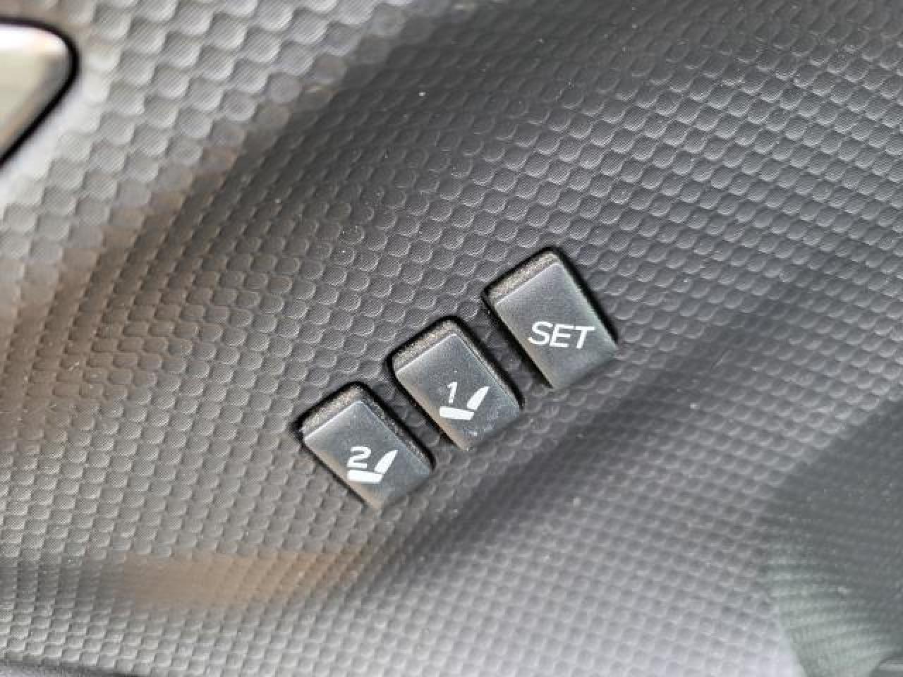 2020 Subaru Forester Limited Photo10